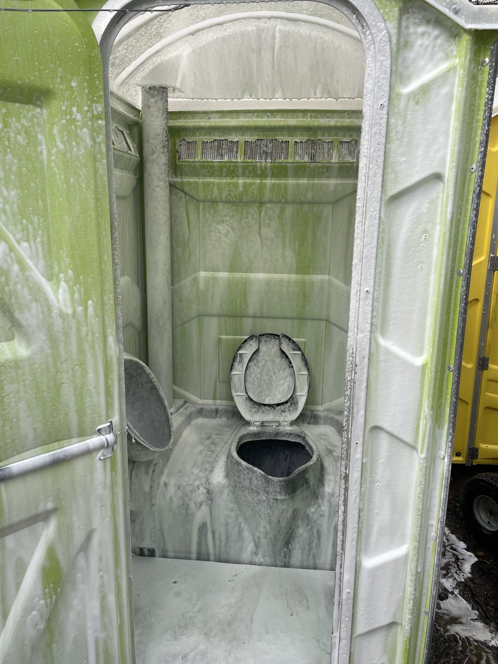 Porta potty Hot Springs