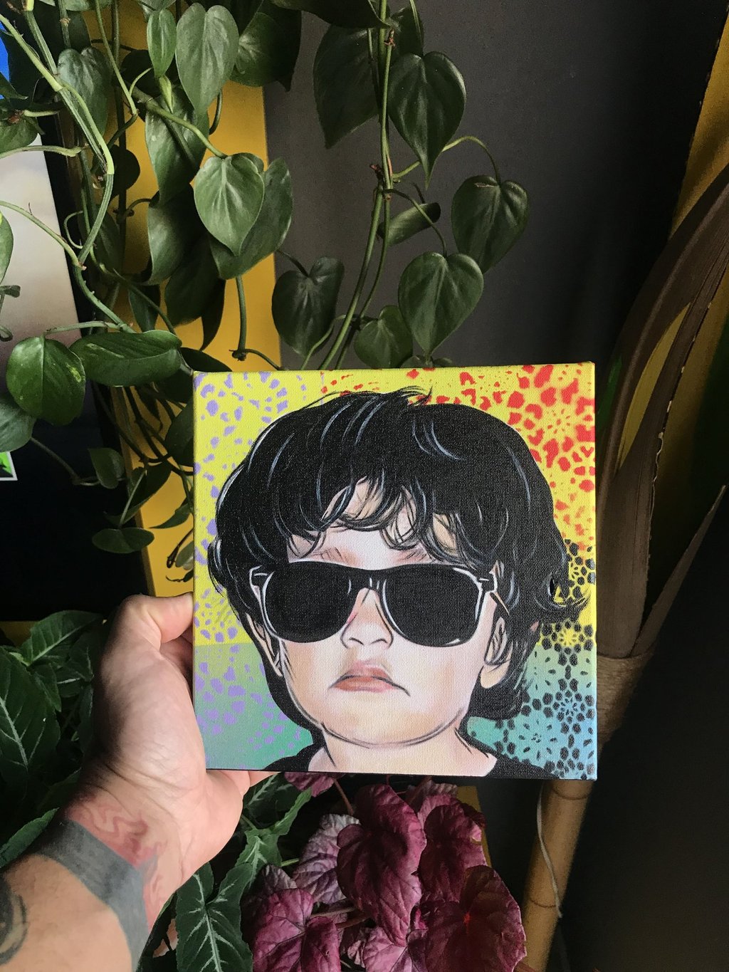 Quadro pop-art de filho, refletindo sua personalidade vibrante e cheia de energia