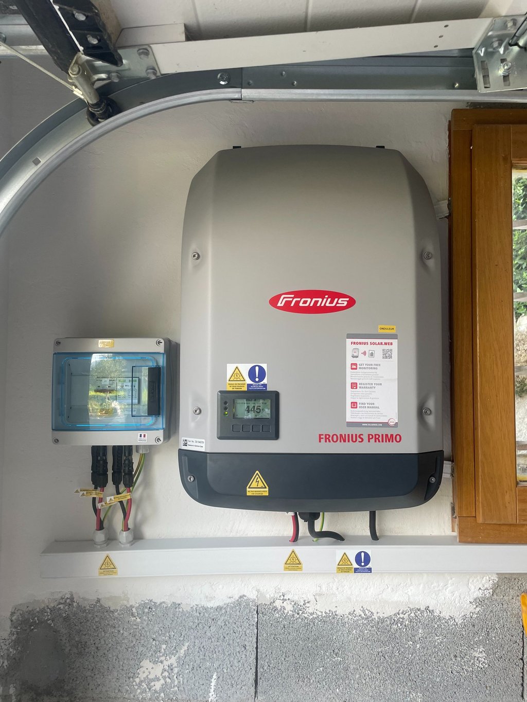 Installation de panneaux photovoltaïques réalisée par la société ALSUN ENERGY