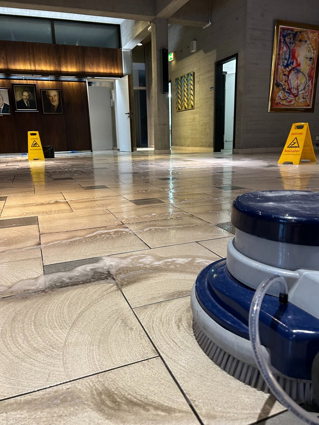 Grundreinigung Cepele