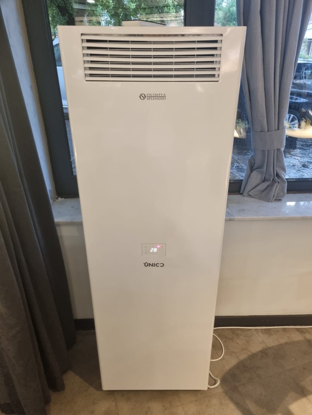 мобилен климатик колона olimpia splendid
