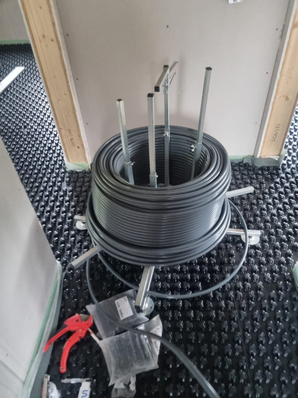 полагане на подово отопление