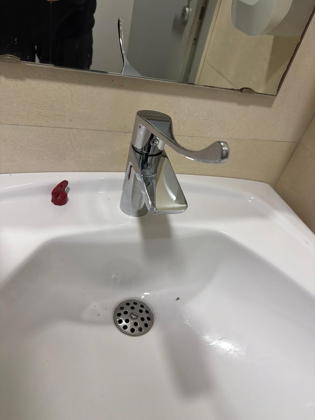 Installation mitigeur lavabo Strasbourg - plombier sanitaire professionnel