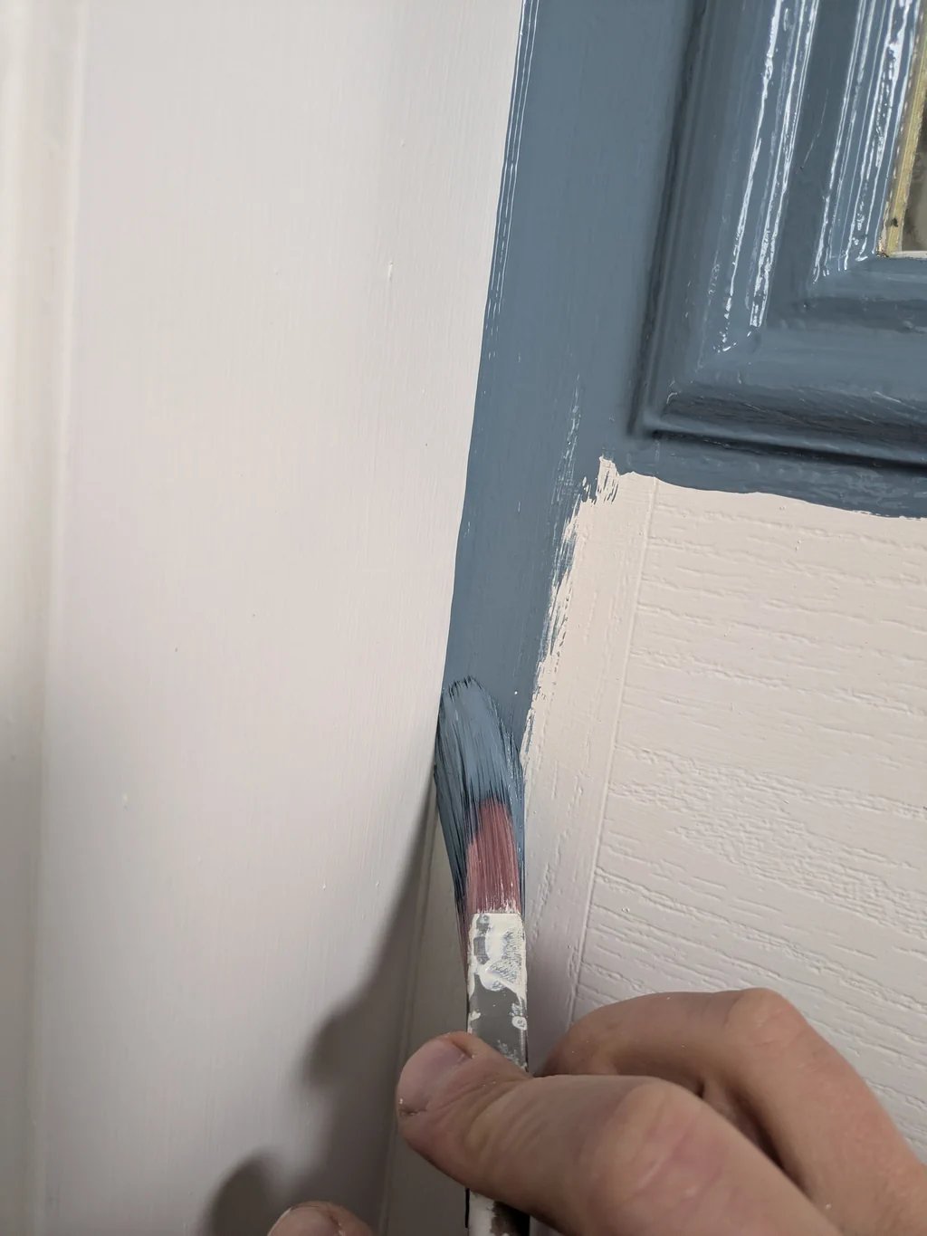 Painting a clean cut-in line
