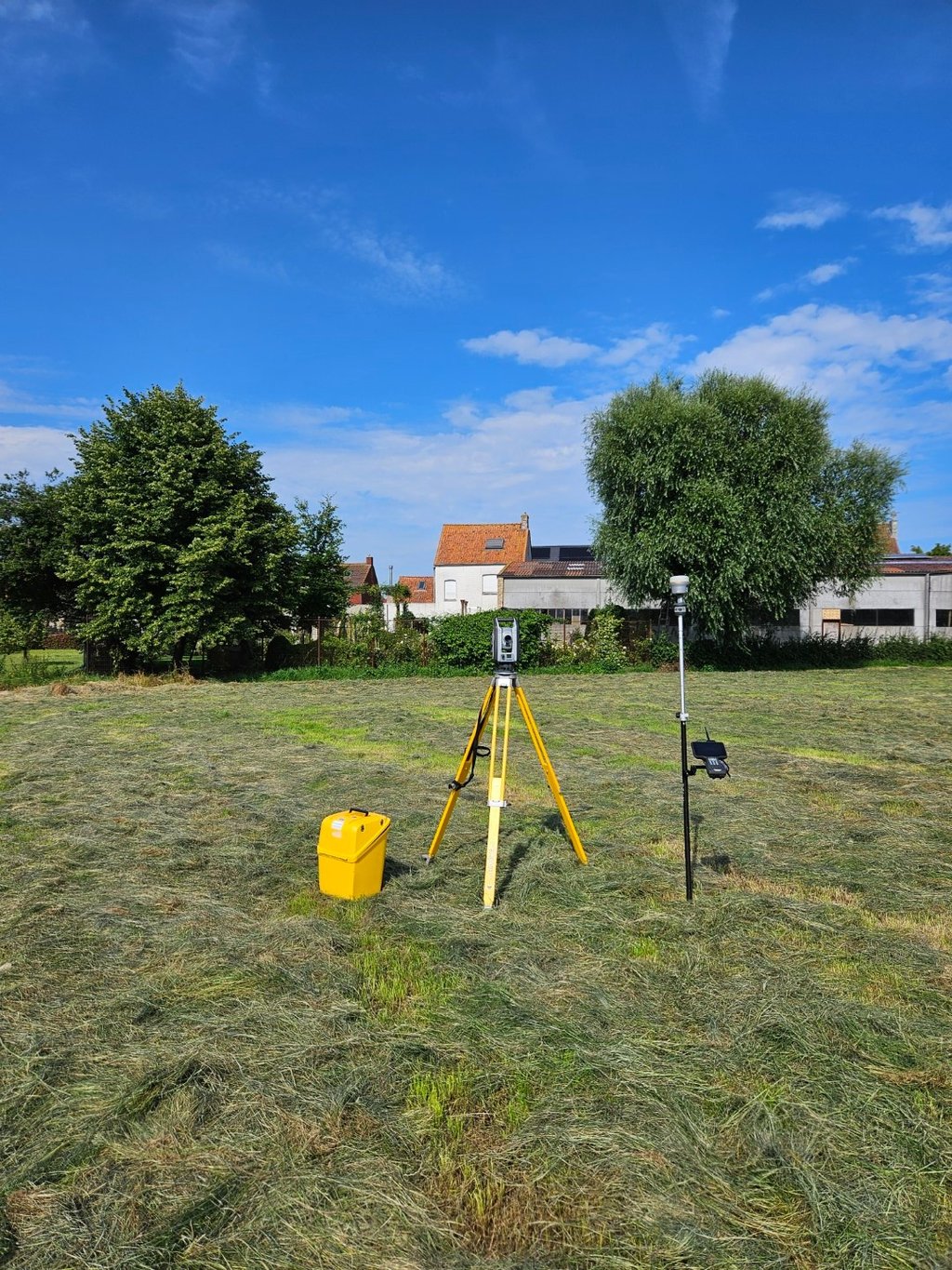 GNSS en totaalstation.