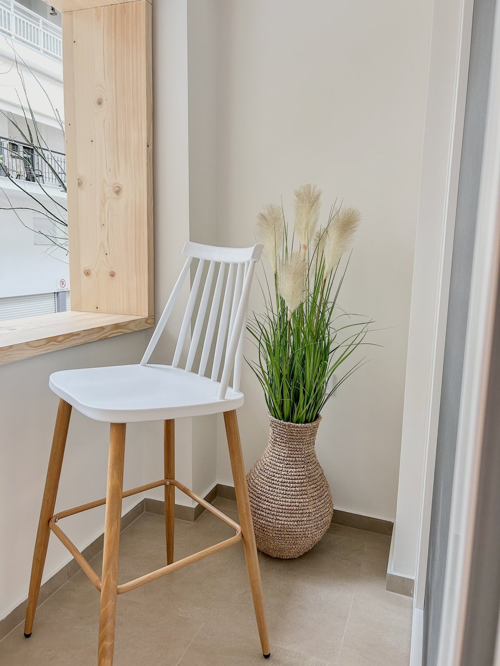 Upper floor - Balcony with 2 chairs and with entrance from the bedroom.