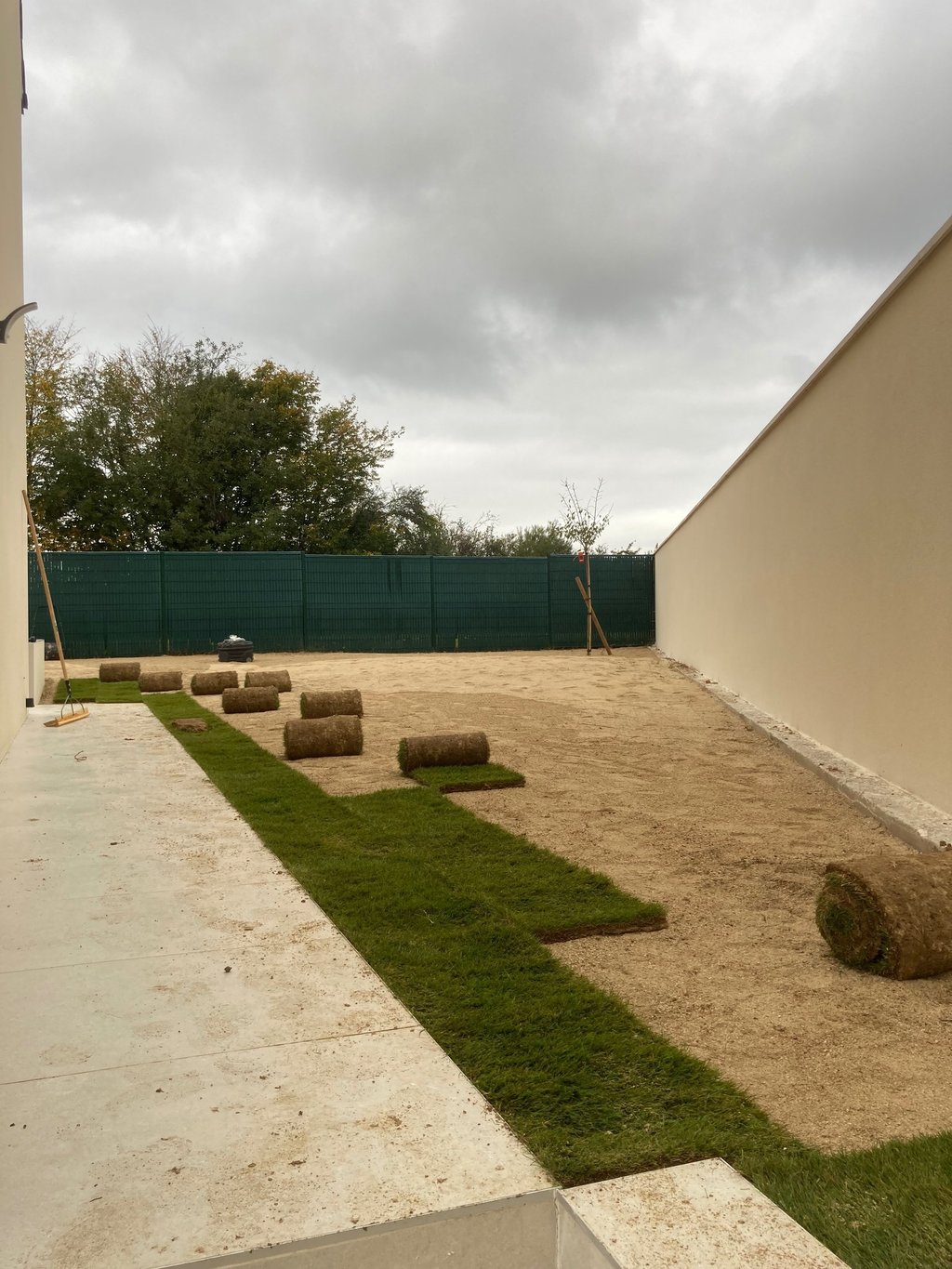 Pose de gazon en rouleau à Soisy-sur-Seine et aux alentours.