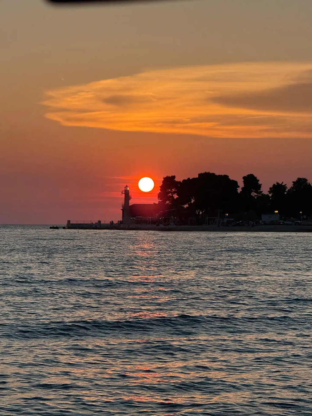 Amazing sunset over Adriatic Sea during the private sunset boat tour from Split