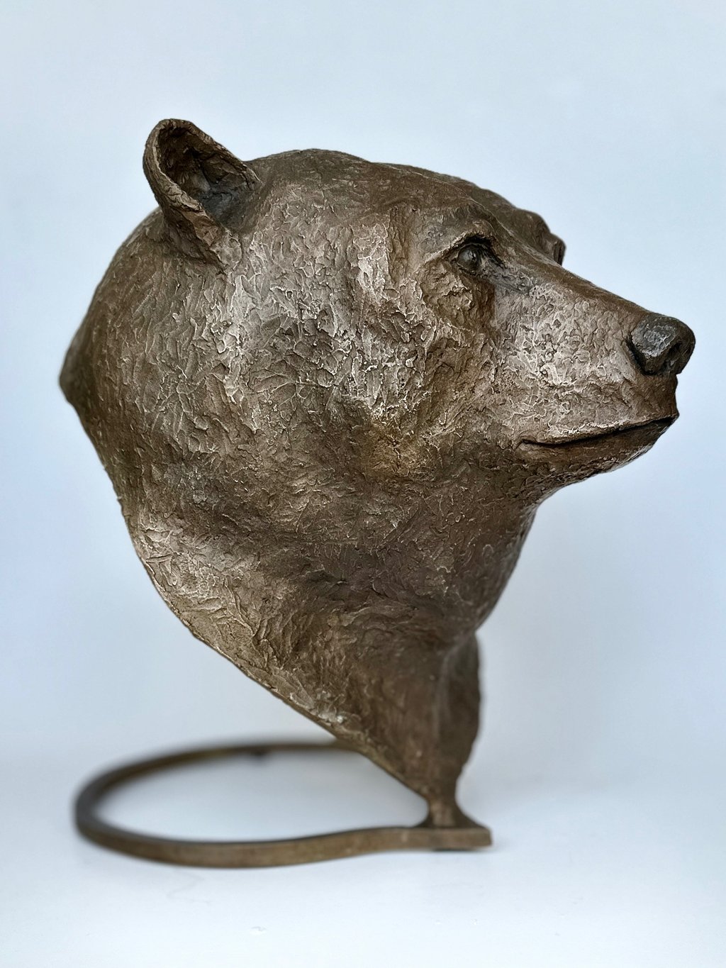 sculpture bronze tête ours socle