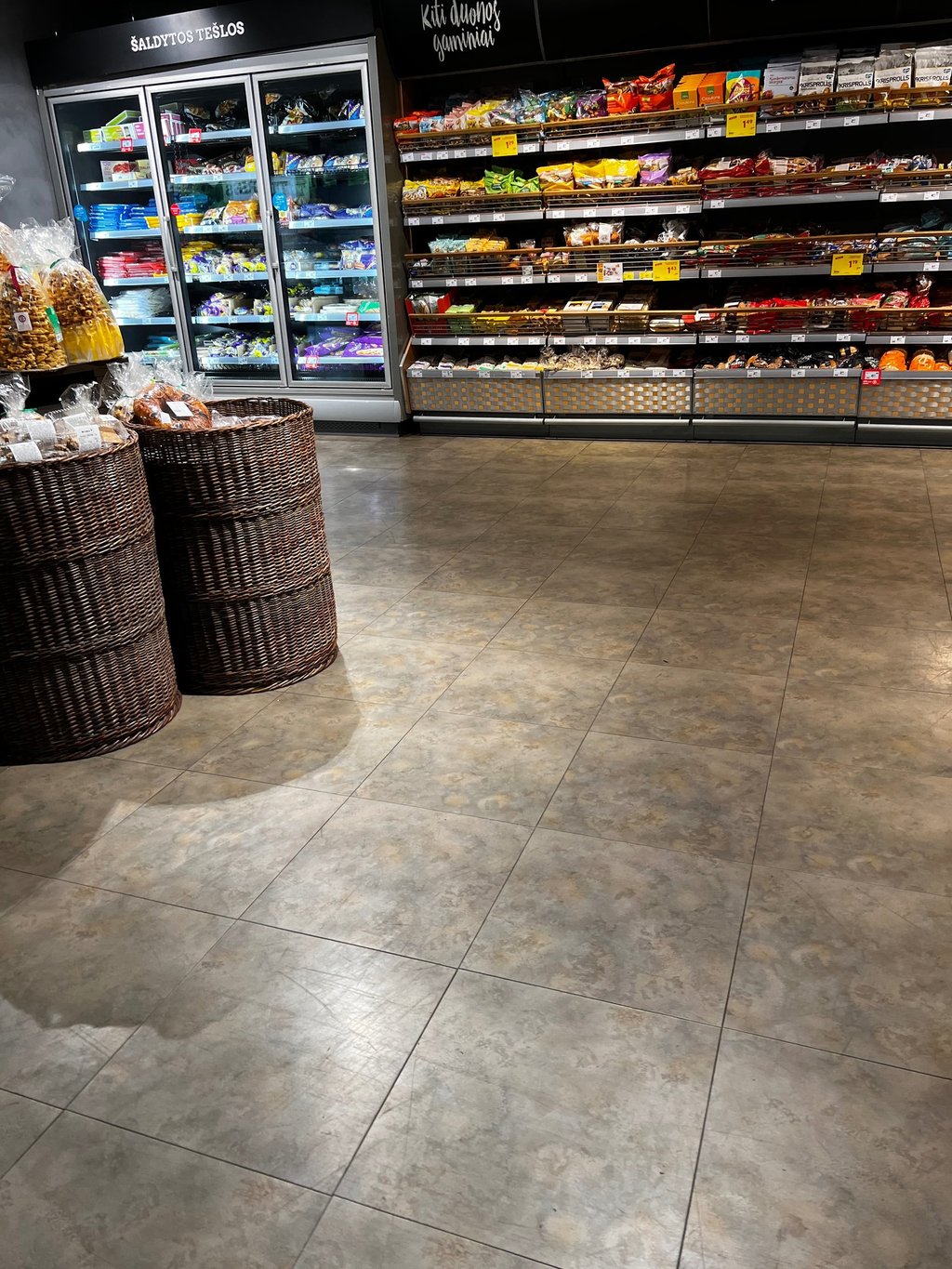 betono imitacijos vinilinės grindys