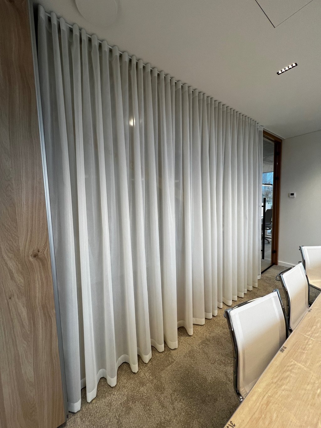 akustinės dieninės užuolaidos