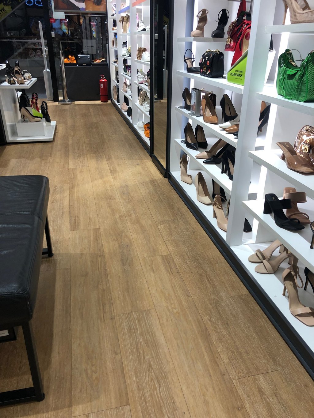 vinilines grindys prekybos salonams