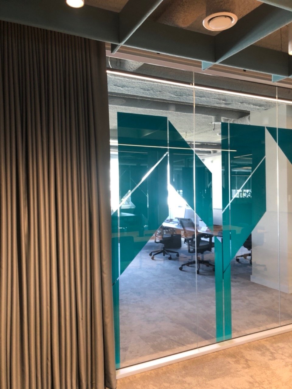 akustines uzuolaidos