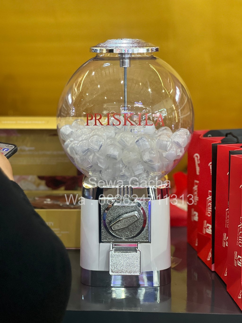 Sewa gacha custom jakarta