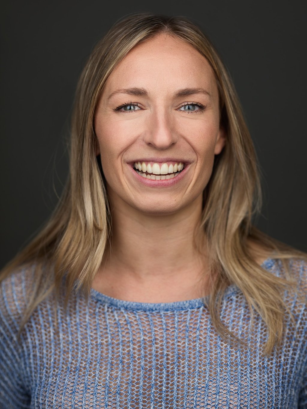 ROSE GRAY - ACTING HEADSHOT