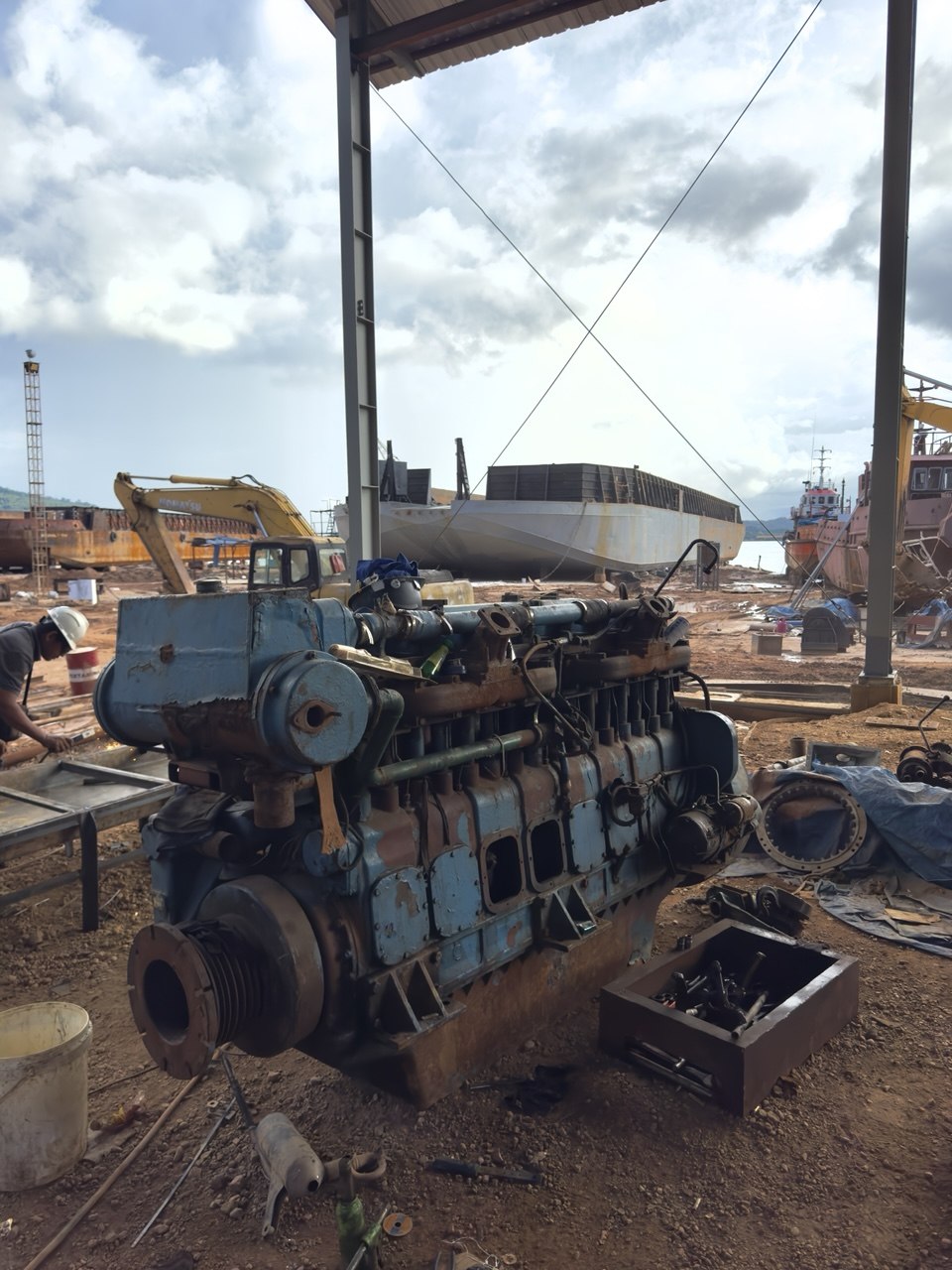 Perawatan dan Perbaikan Mesin PT. Nautica Oriental Shipyard Kendari