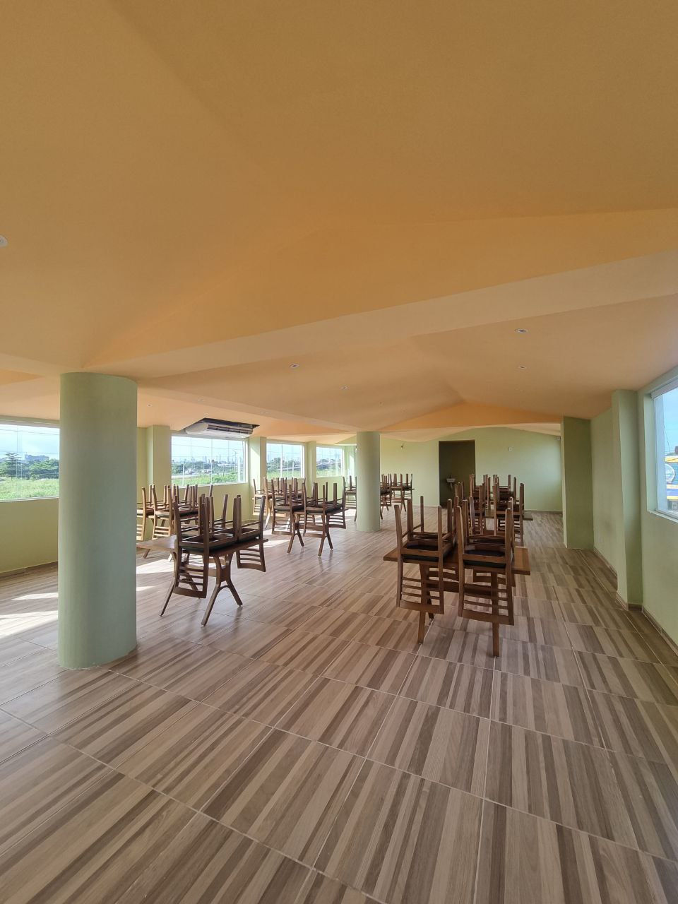 Foto da obra vista interior finalizada, Área comercial, CEASA-PE.