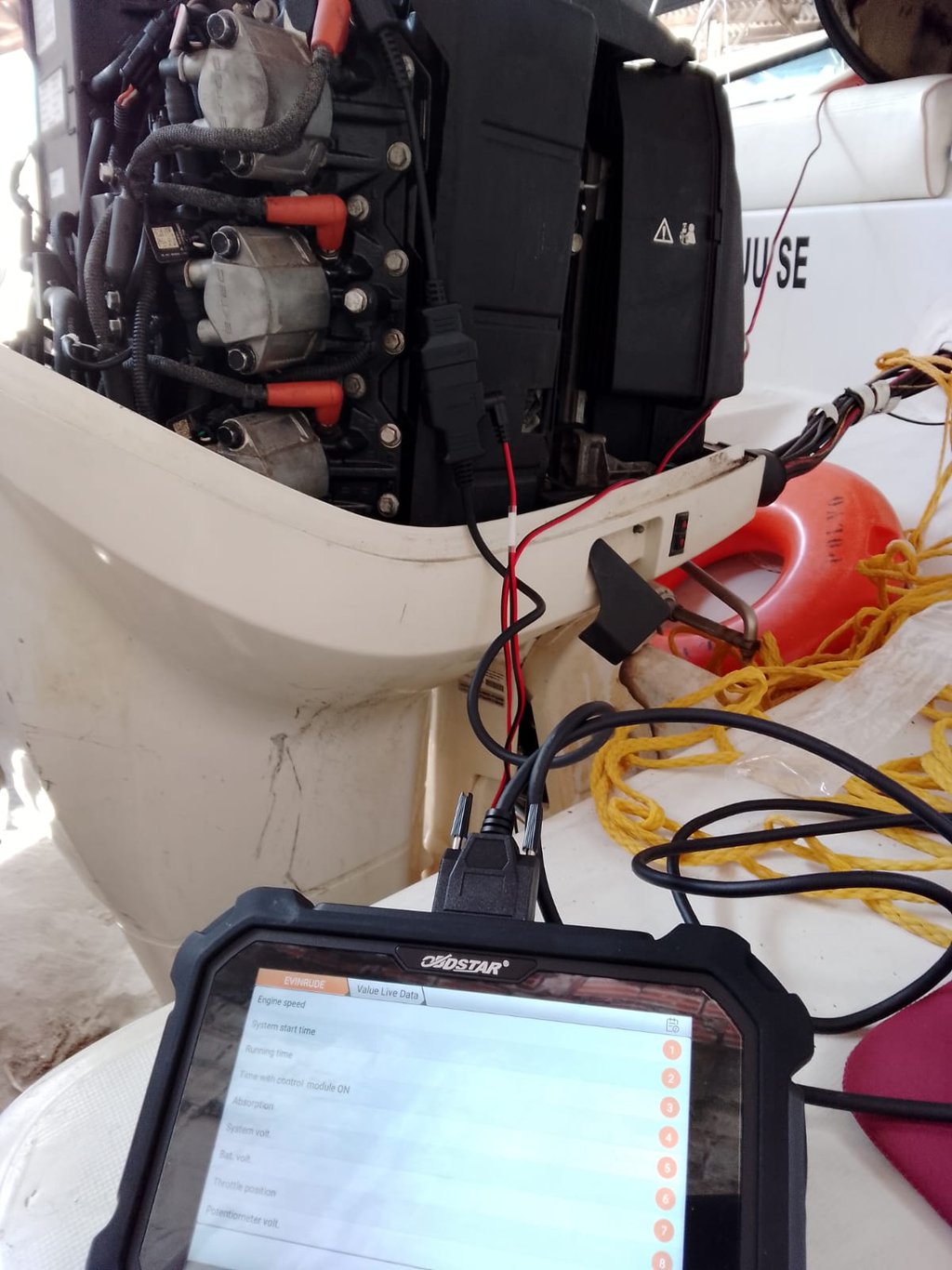 Asssistência especializada em motores de popa Evinrude