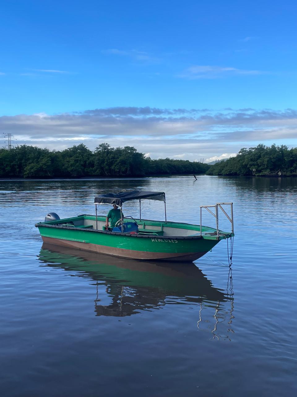 lancha de transporte de passageiro