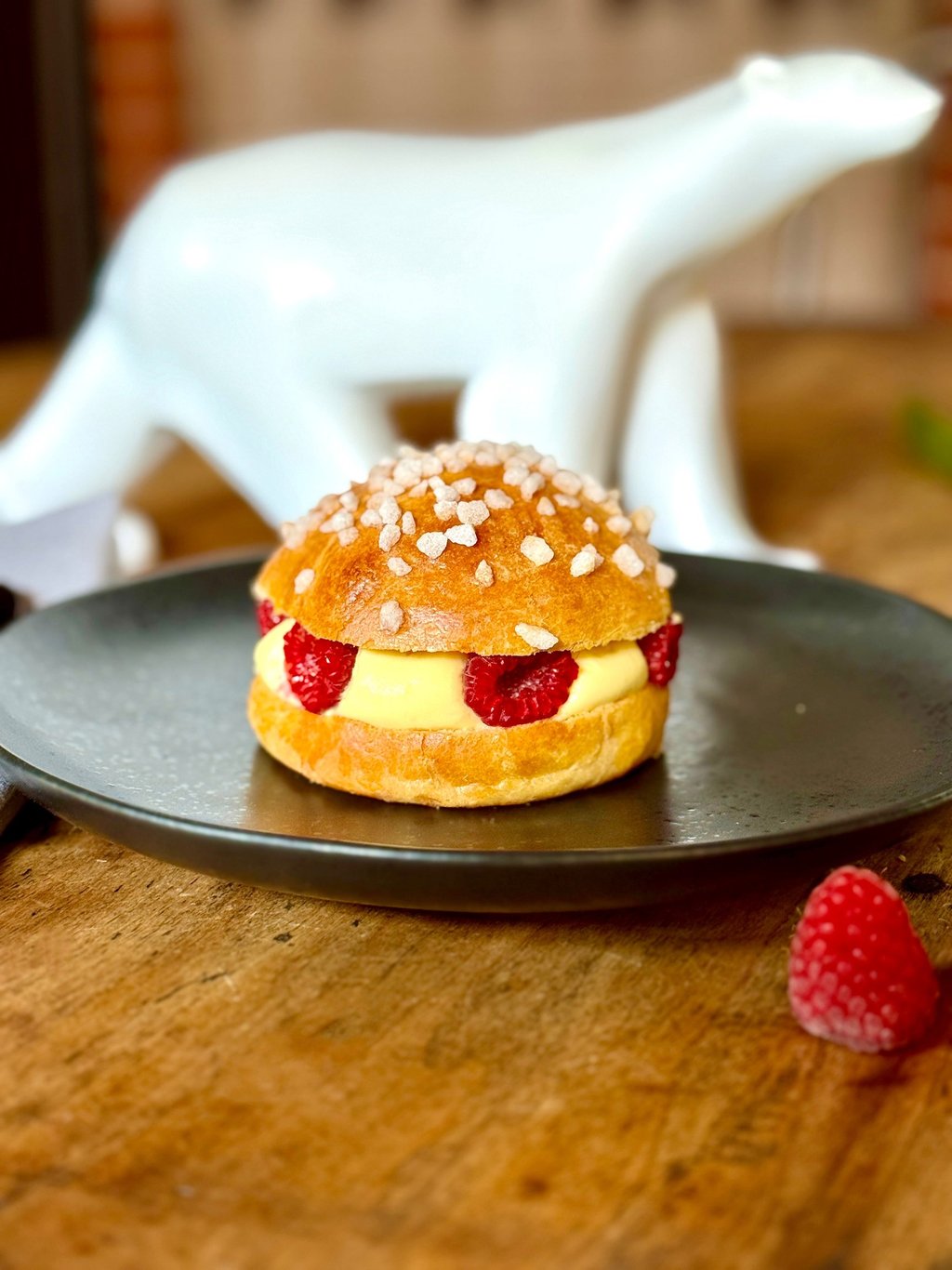 Tropezienne Ispahan framboise litchi rose