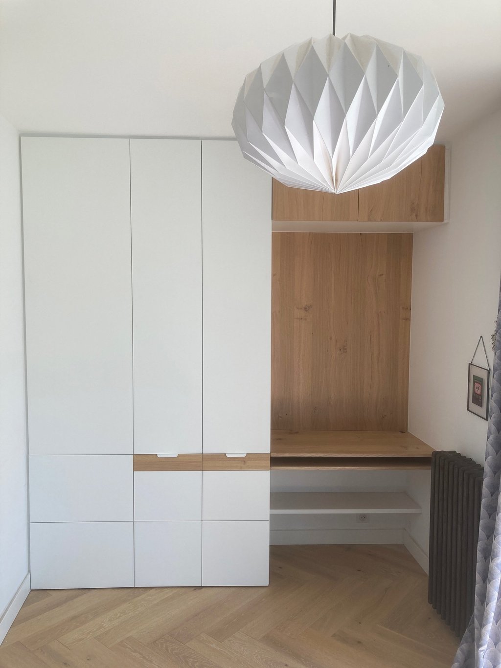 dressing sur mesure avec bureau dans chambre parentale