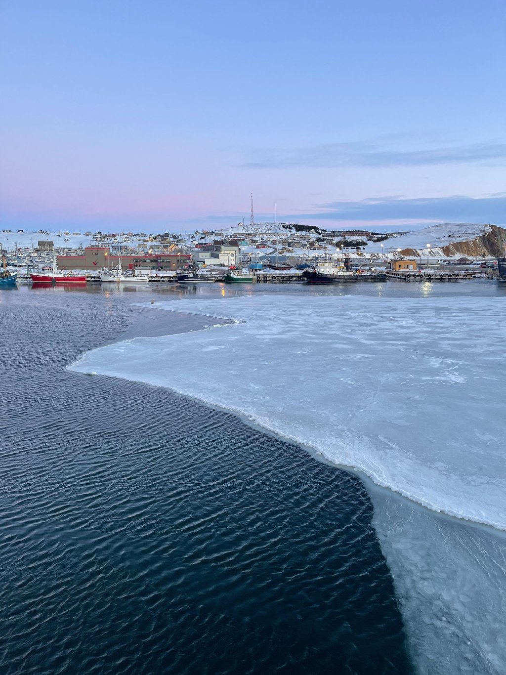 Le quai de Cap-aux-Meules l'hiver