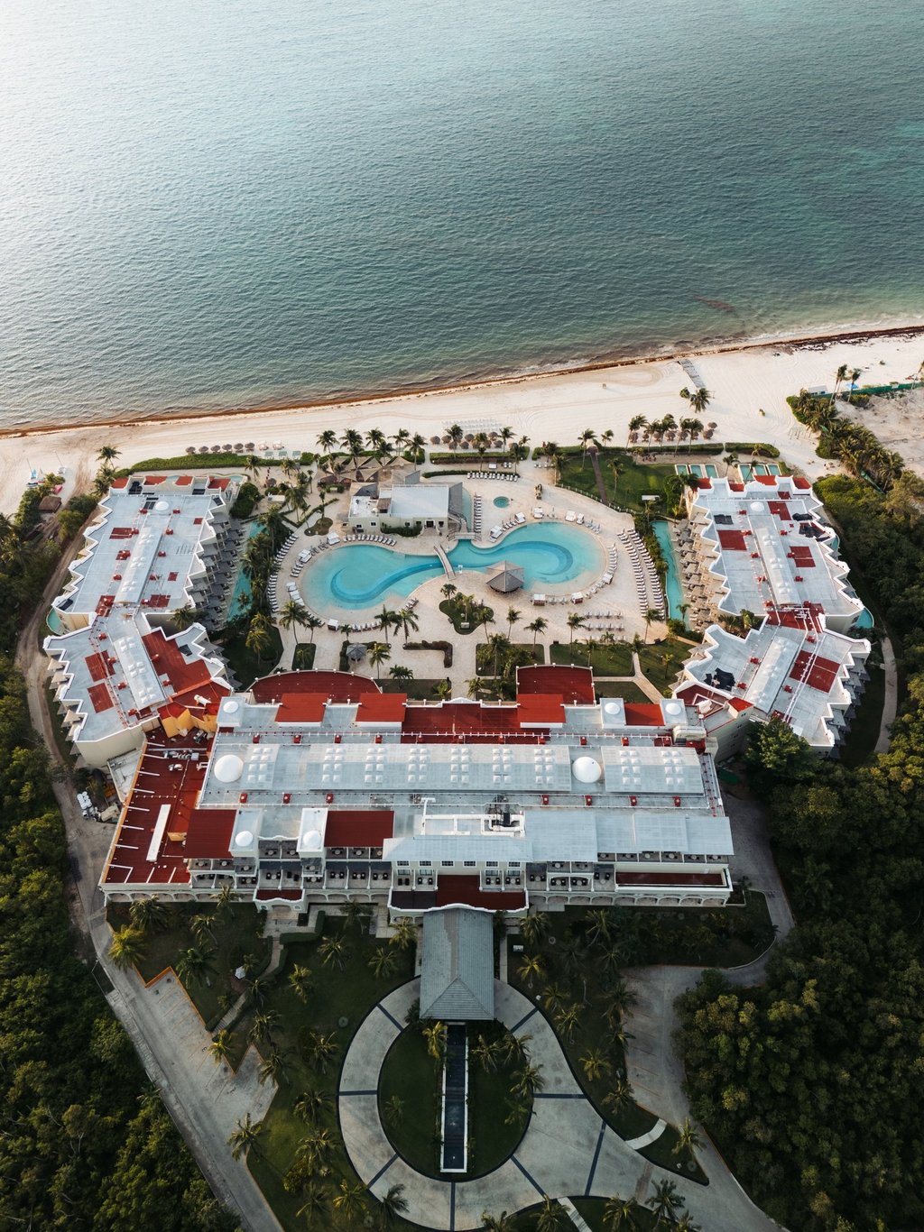 Hyatt Zilara drone - Studio Fauvve