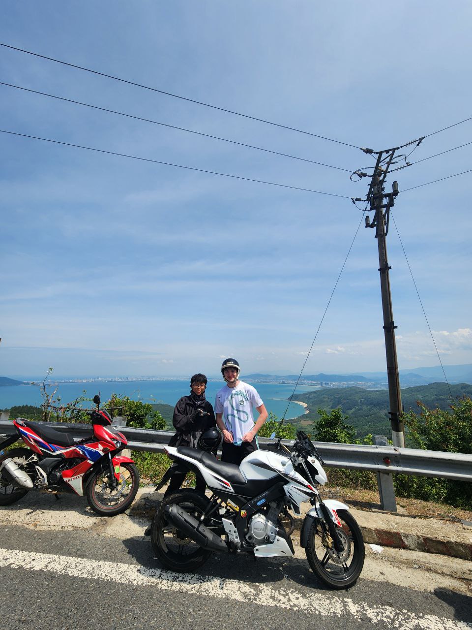 Pleasure customer on Hai Van pass motorbike tour in Da Nang.