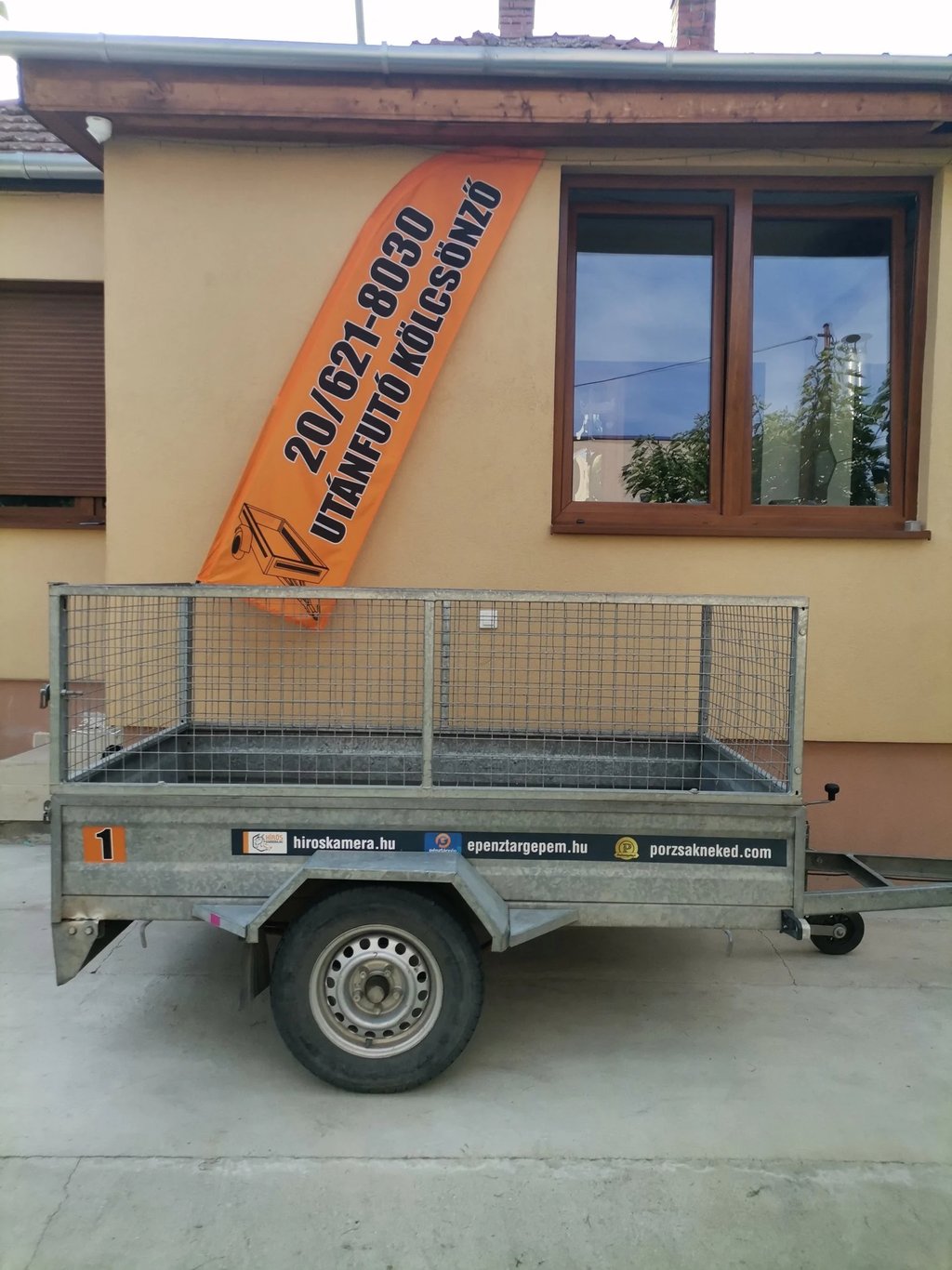 utánfutó kölcsönzés