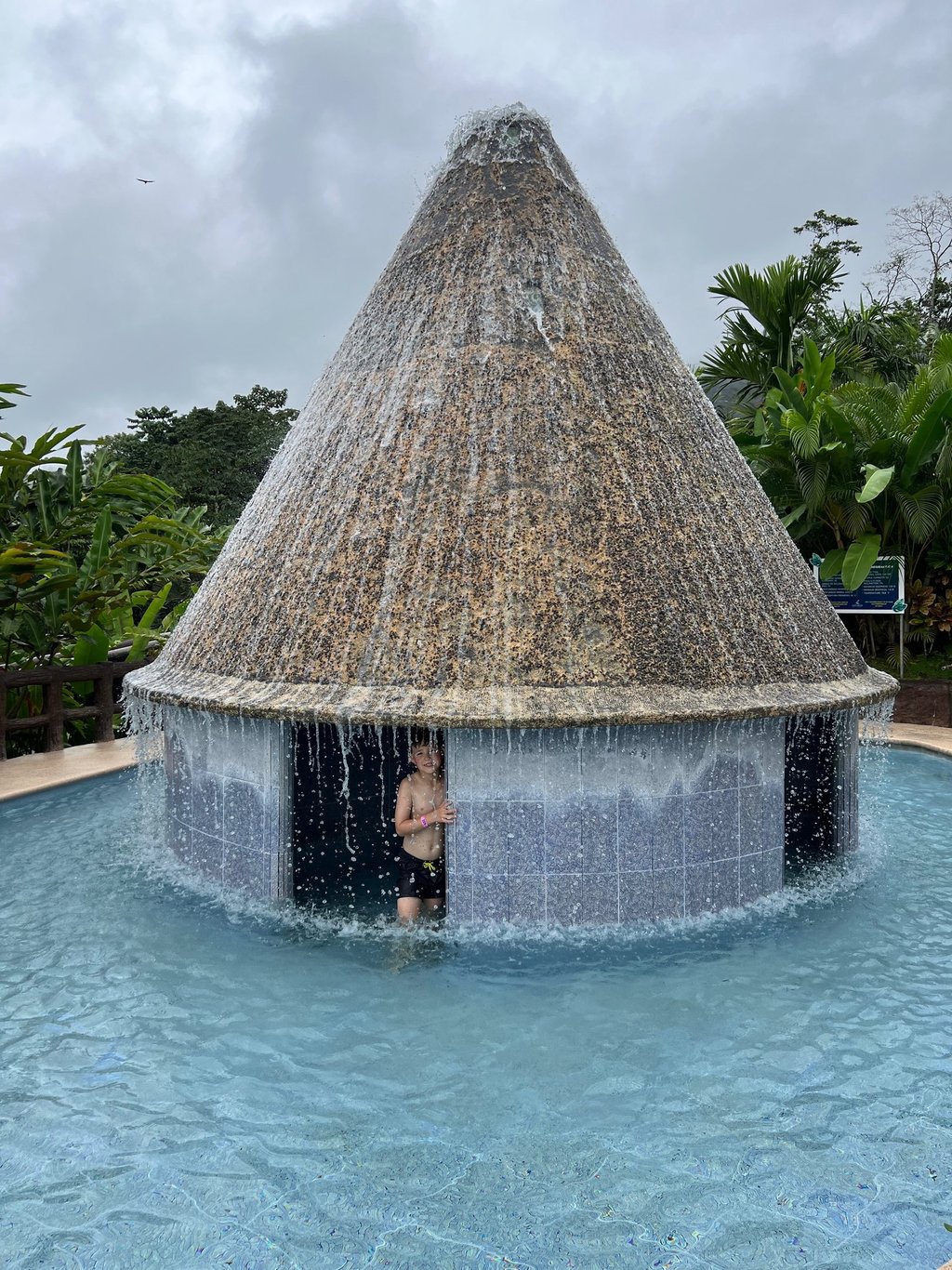 swimming pool Hotel Los Lagos La Fortuna 