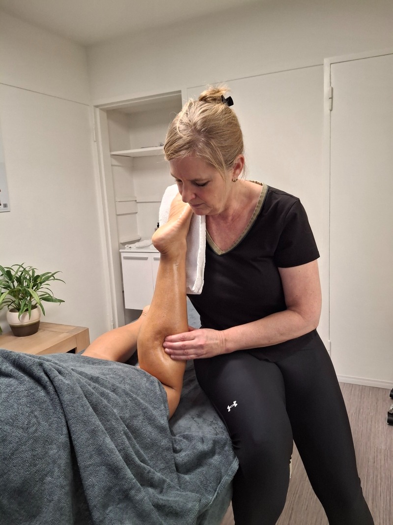 Sportmassage om mobiel en flexibel te blijven