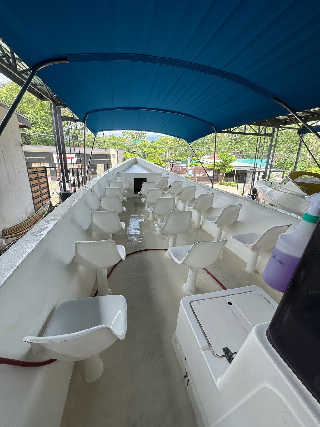 Boat Coral Expeditions Costa Rica