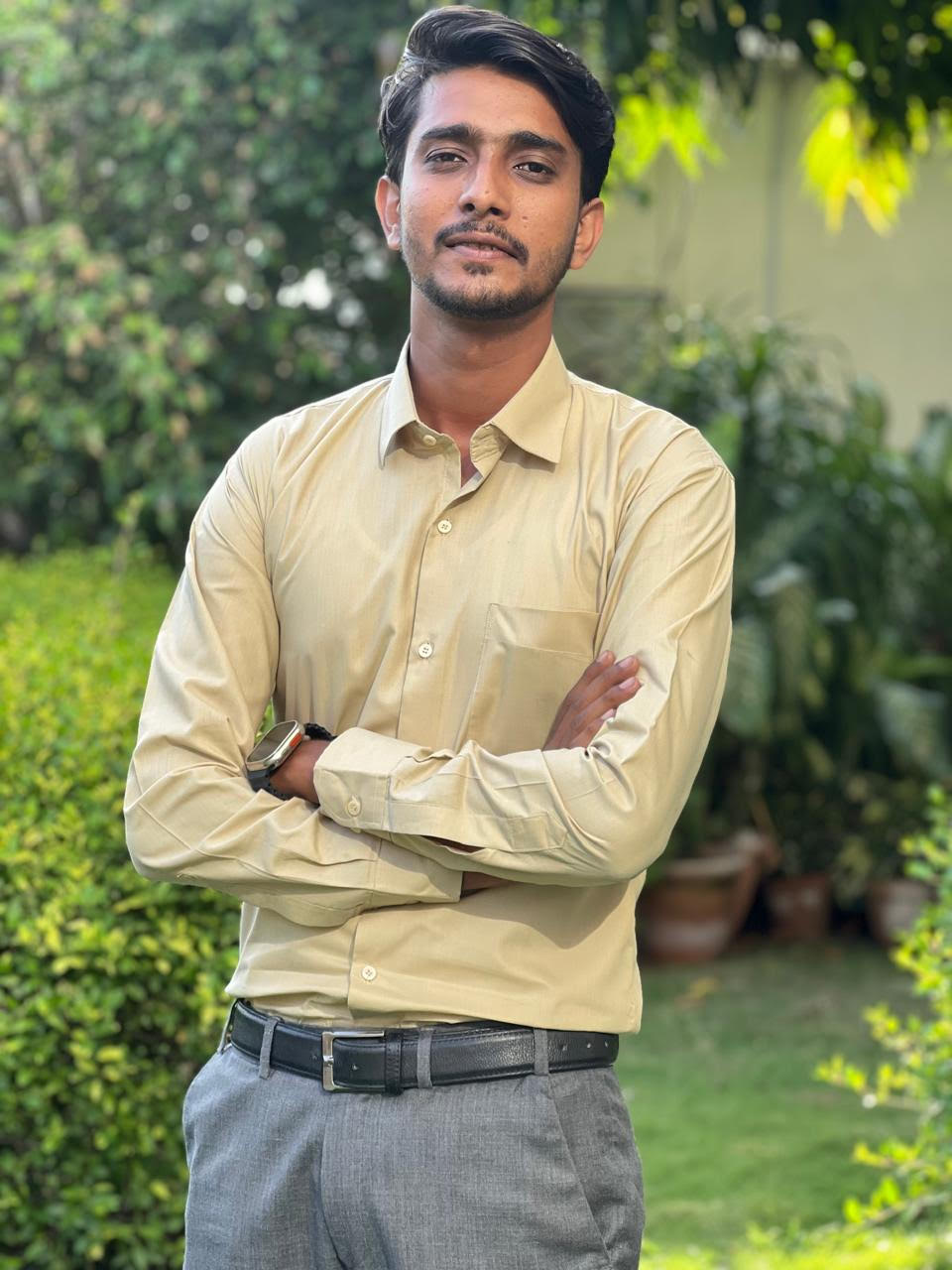 Mujeeb Hussain AcademiaUK