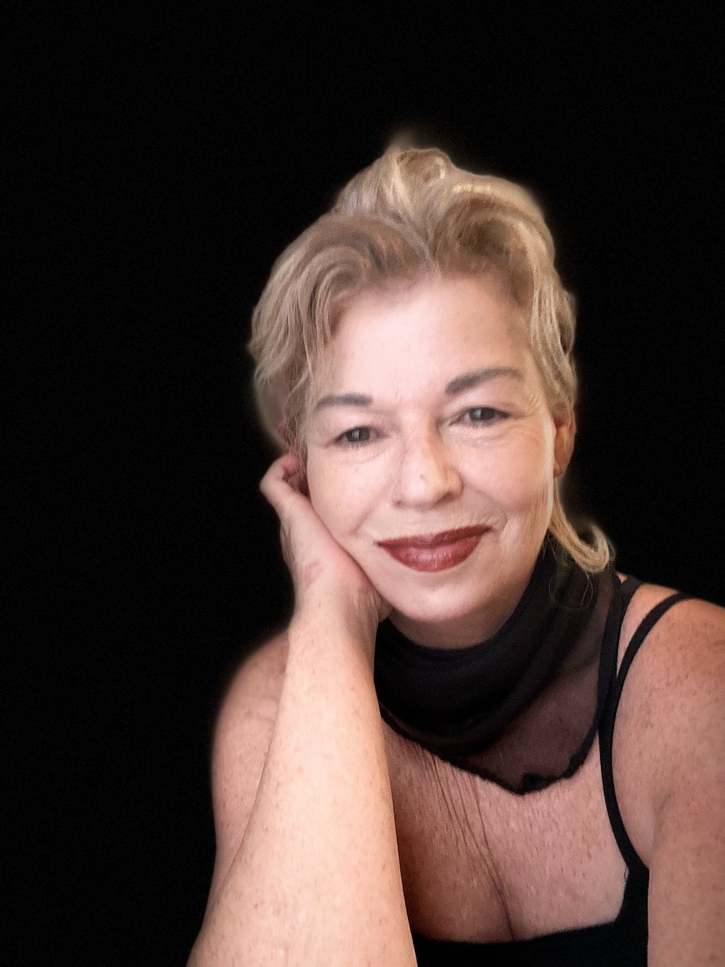 Tarot Reader Los Angeles in person & online tarot readings by Maya Britan psychic artist