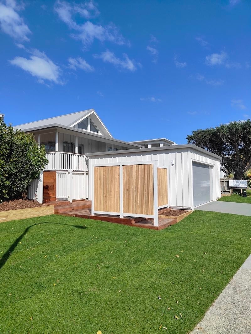 CHR Builders - Privacy screens Omaha