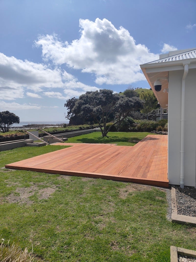 Wooden low deck by CHR Builders Omaha