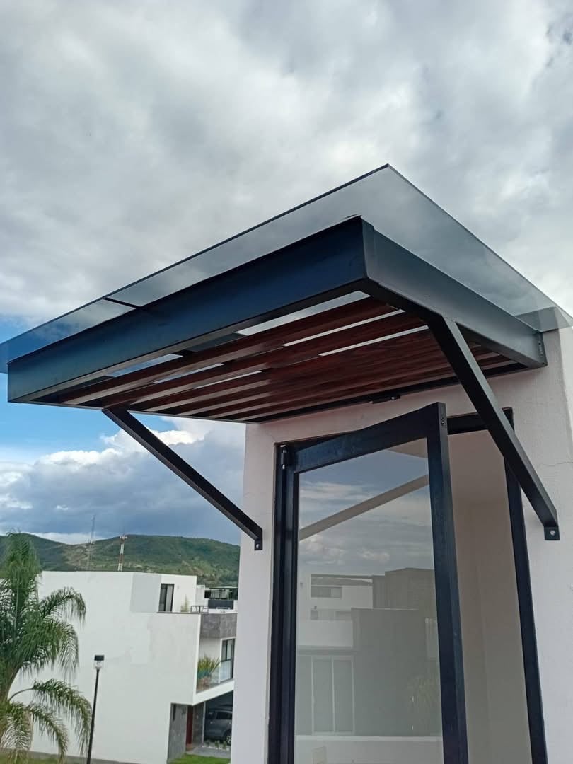 Estructura metálica de herrería para proyecto residencial