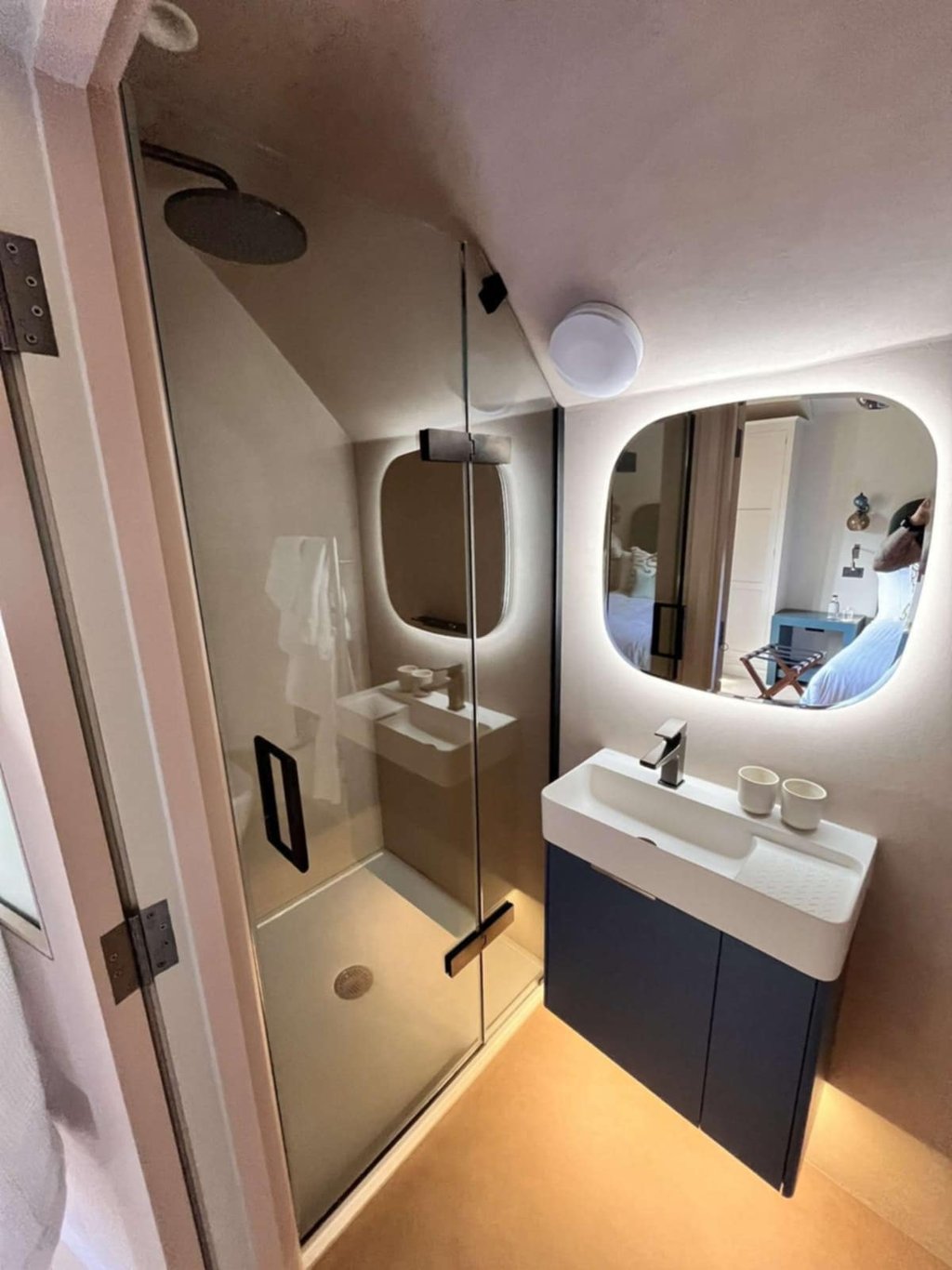 bathroom thats been repaired using pbp services in evesham