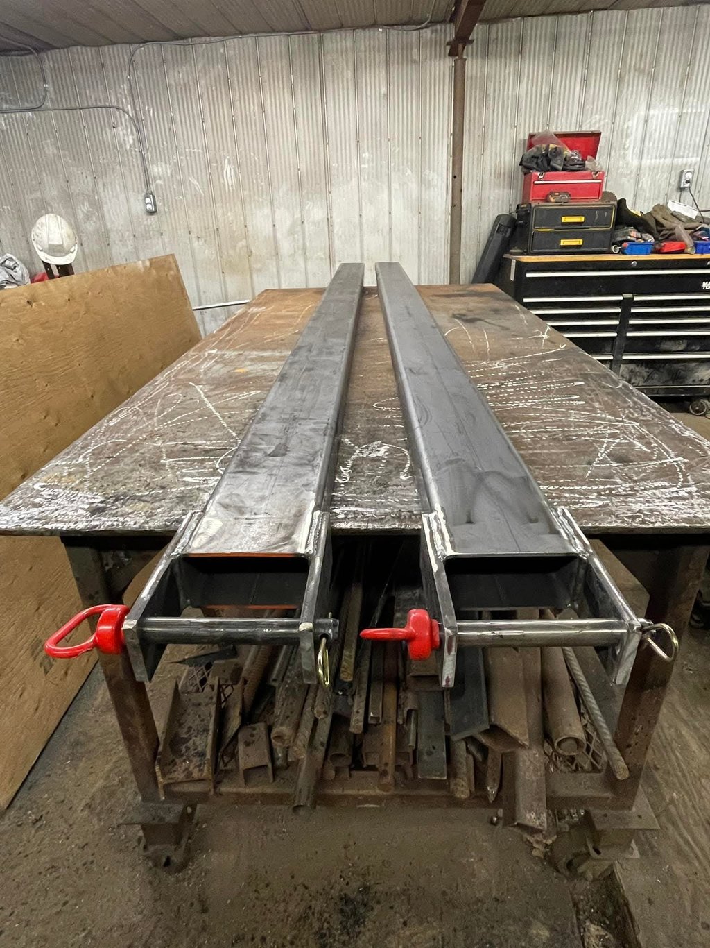 fork lift fork extensions with safety pins