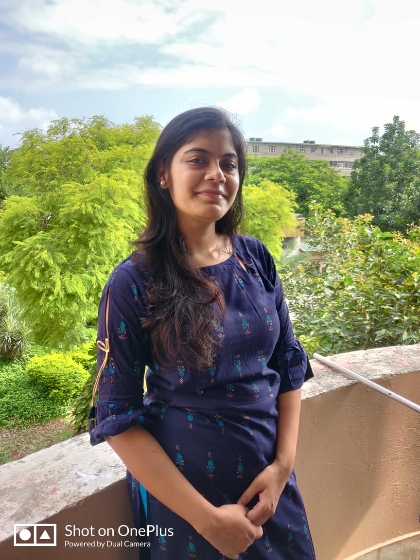 Dr. Niyati Varshney – Expert Prosthodontist in Digital Dentistry and Implantology