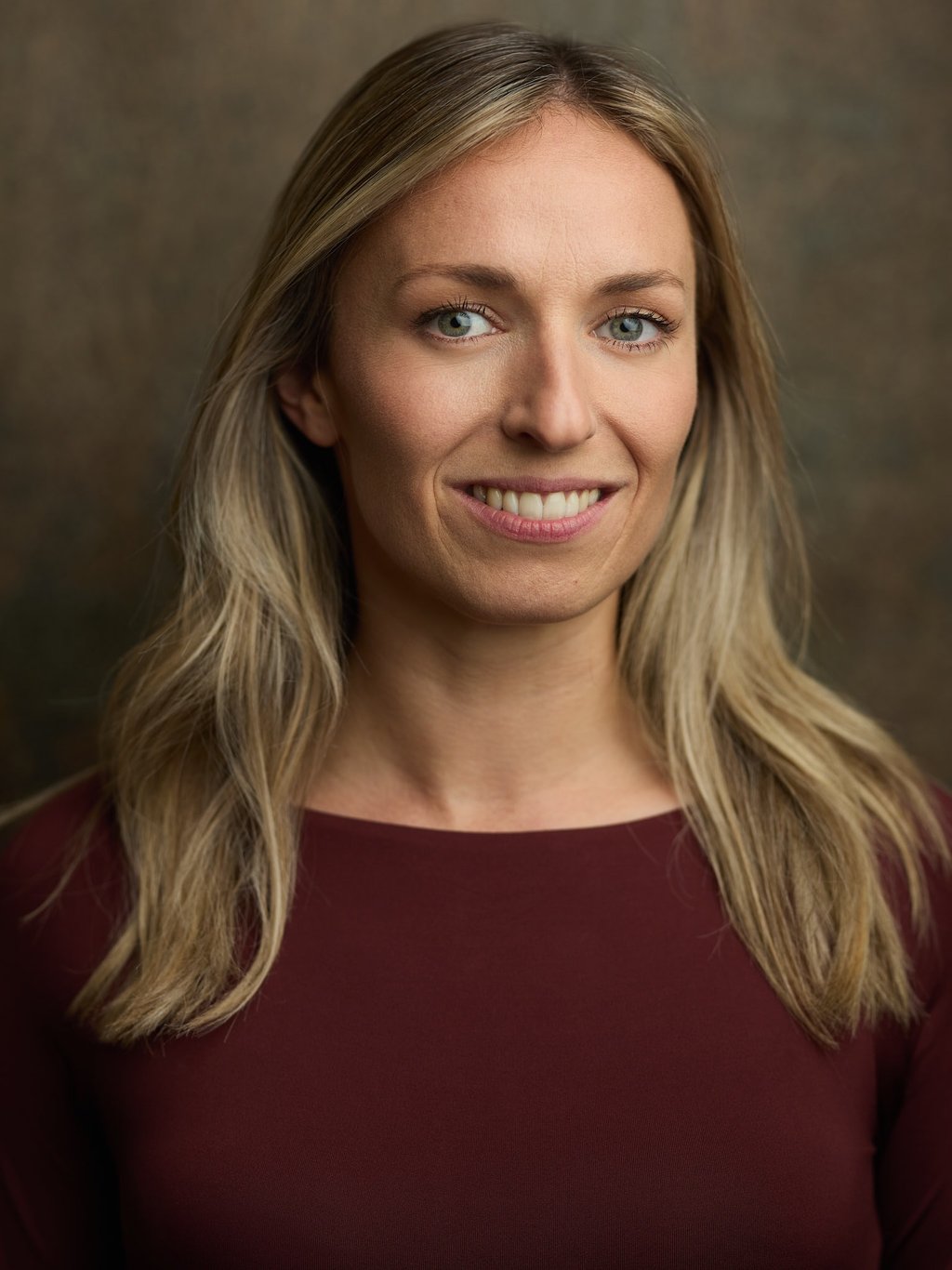 ROSE GRAY - ACTING HEADSHOT