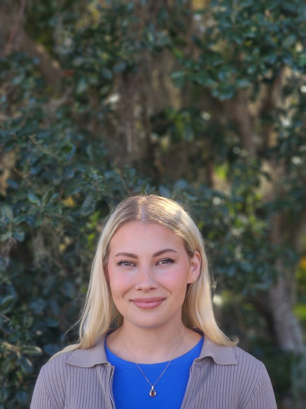 Anxiety Therapist in Tampa Bay, helping with Stress, Burnout, Overwhelm and Women's Issues