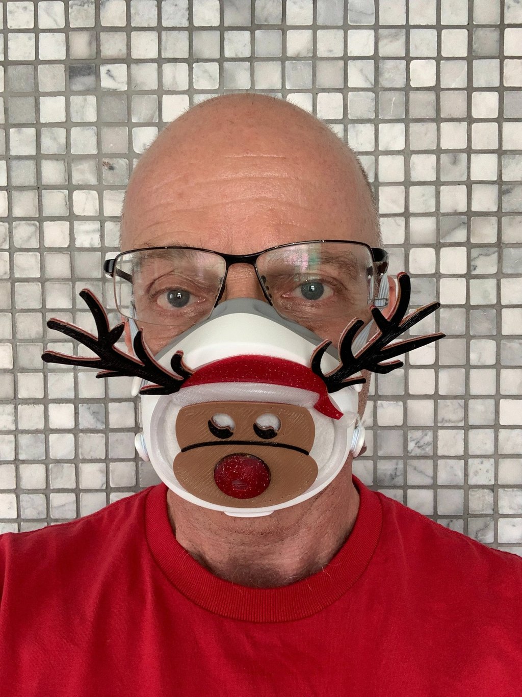 flo-6:  Flomask with Rudolf Reindeer decoration