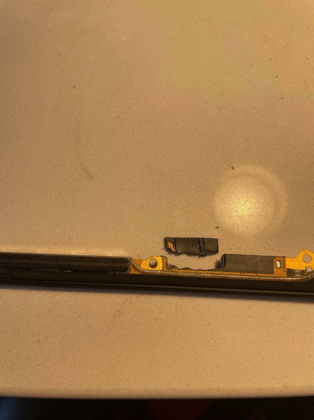 cut macbook display bar