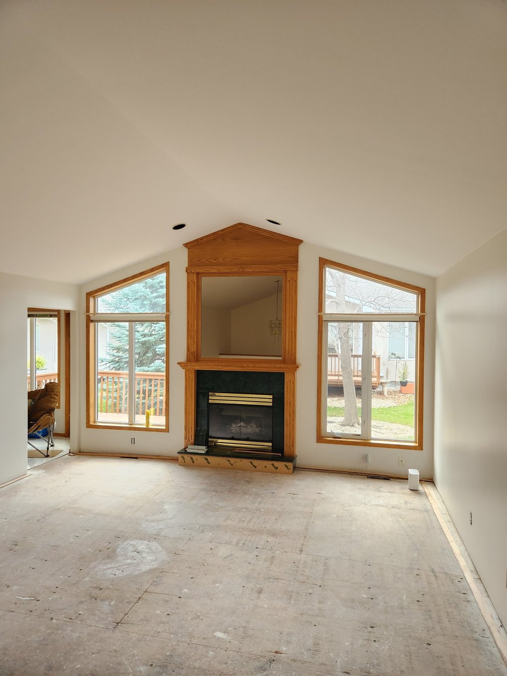 Popcorn ceiling removal expert work in Winnipeg, MB