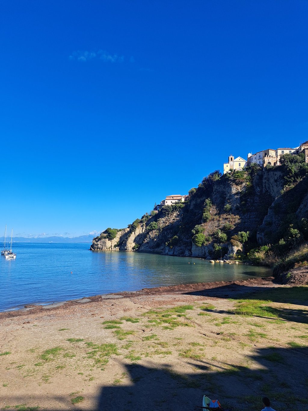 spiaggia del porto