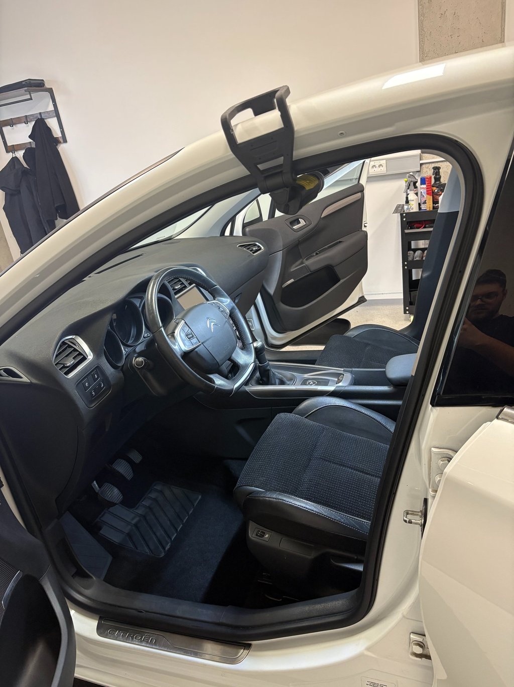 innenreinigung-innenaufbereitung-fahrzeug-innenaufbereitung-kfz-aufbereiter-leibnitz