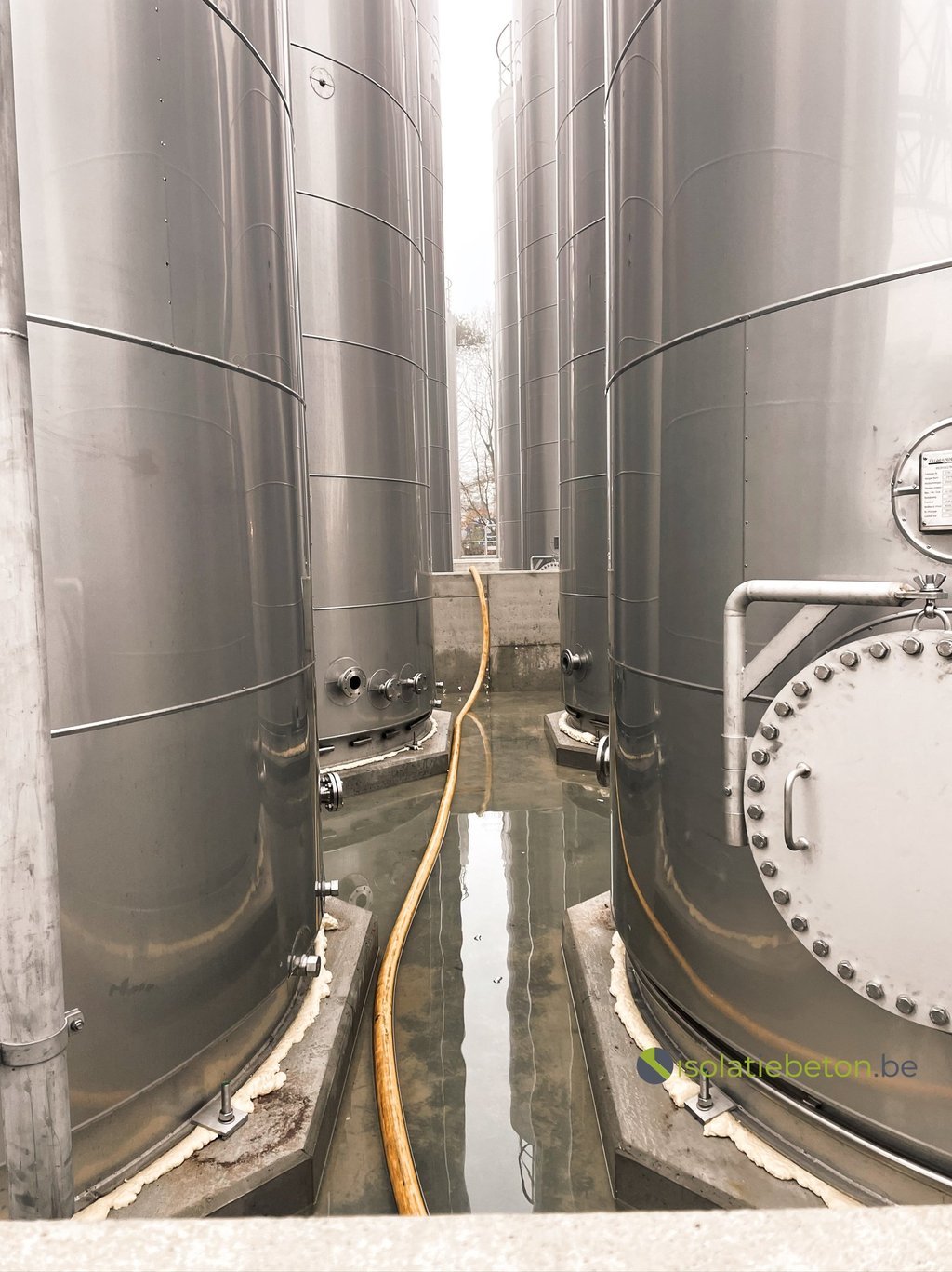 tankbodem ondervullen schuimbeton