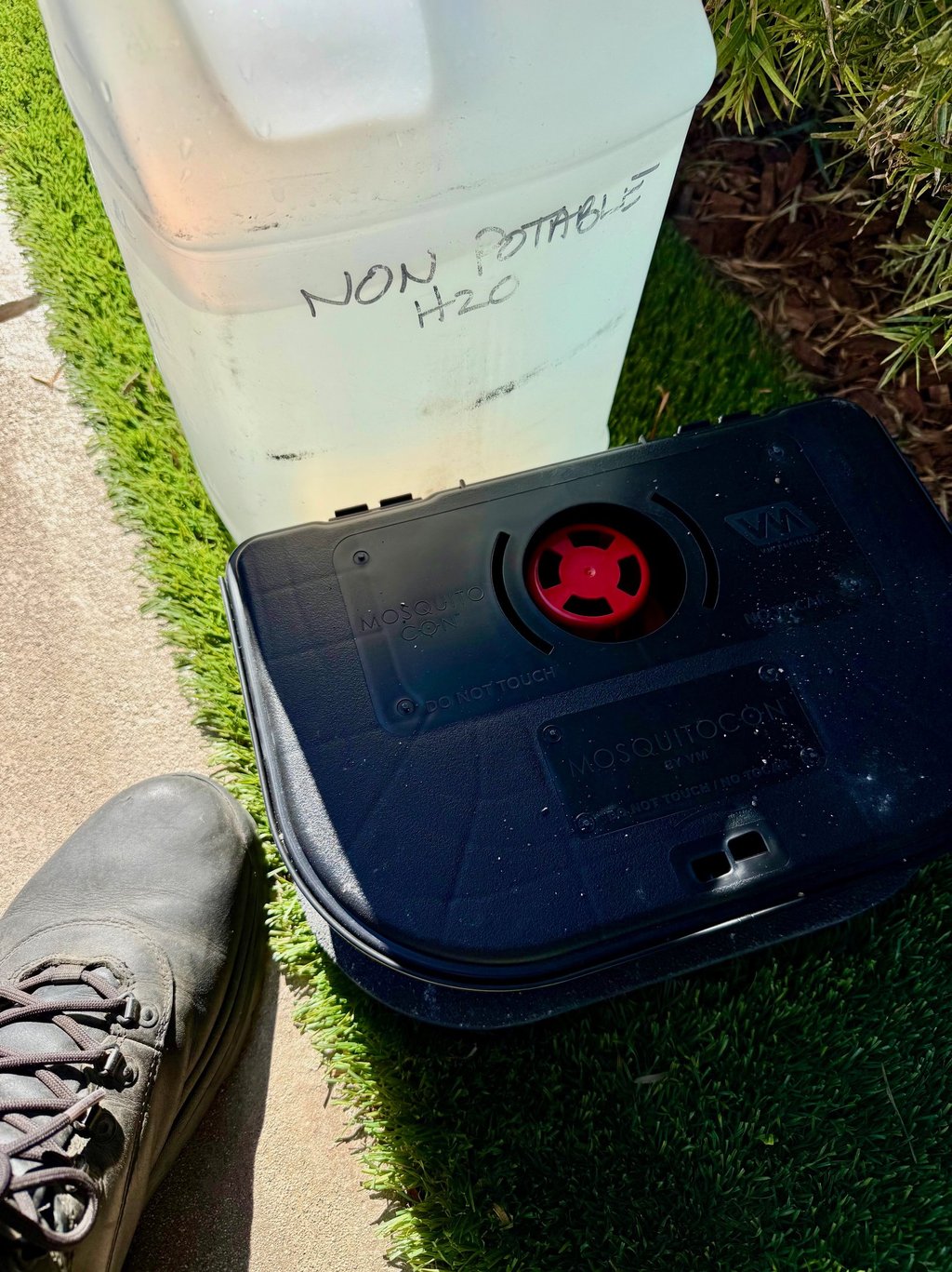 Mosquito control and treatment service station setup in Menifee CA