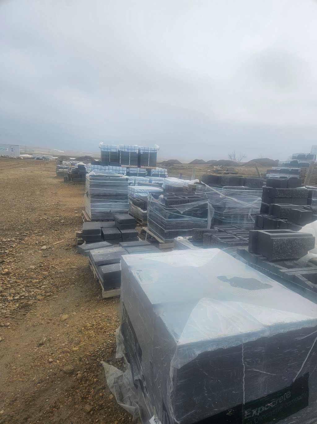 Assorted retaining wall bricks